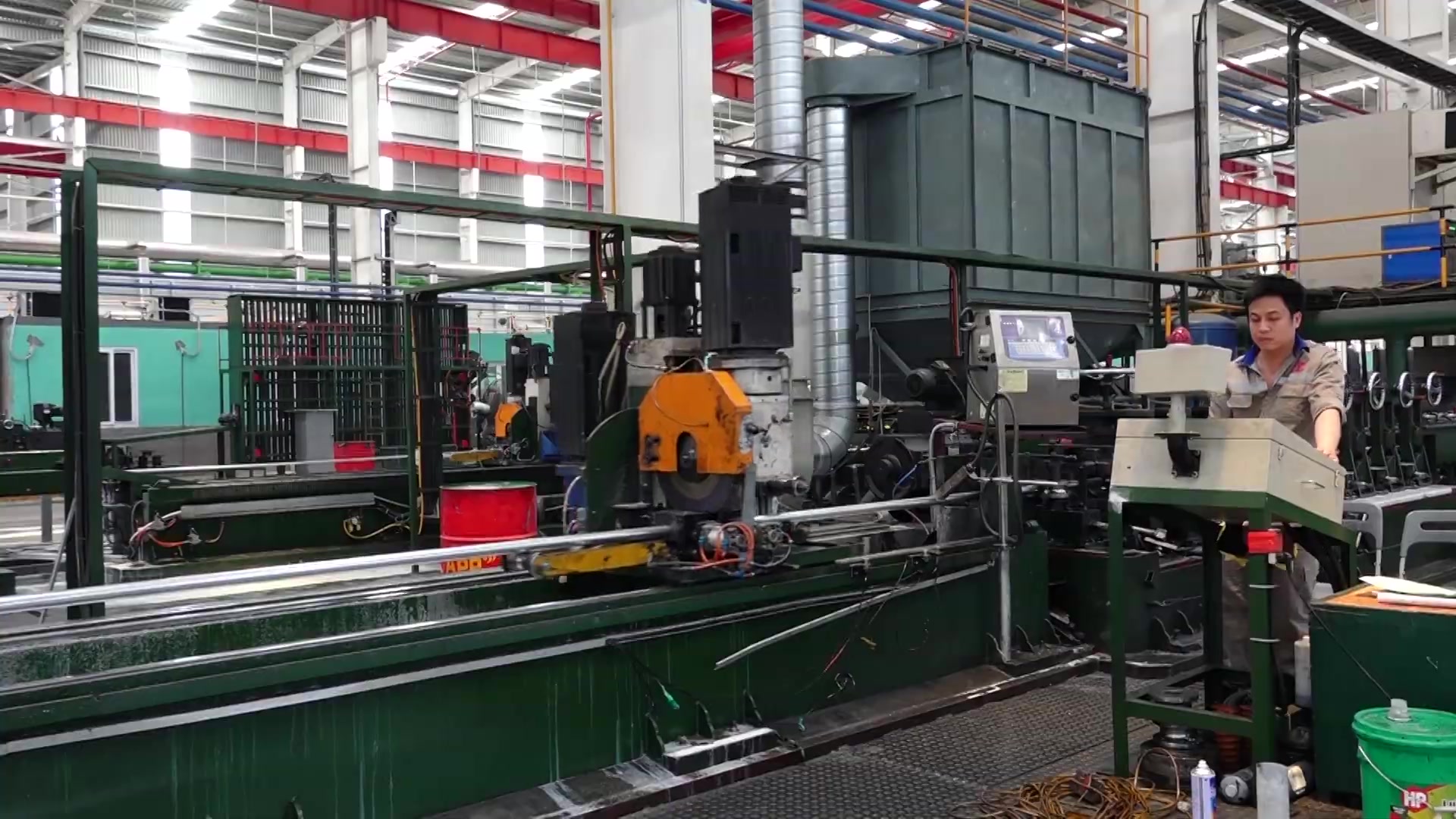 Gia công thép ống, hộp, xà gồ